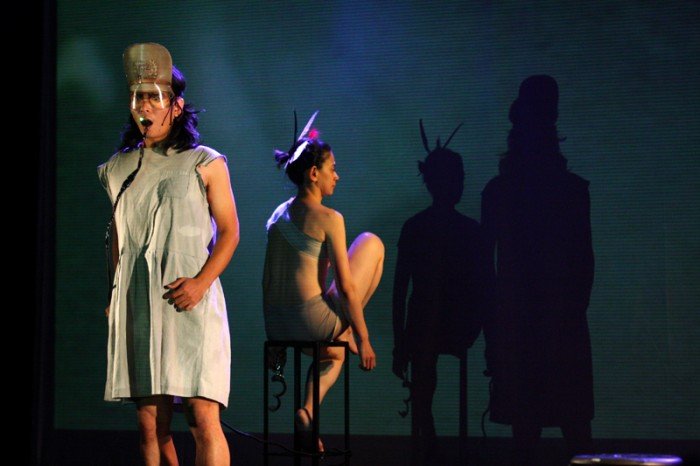 japonski-teatr-ekspresji-o-wadzy-przemocy-sprawiedliwosci-foto-42797