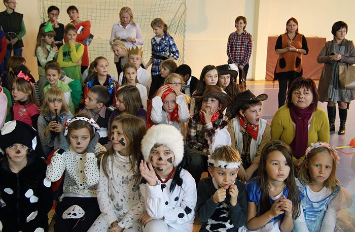dzieci-ze-szkoy-707-odbyy-podroz-w-kraine-disneya-foto-42804