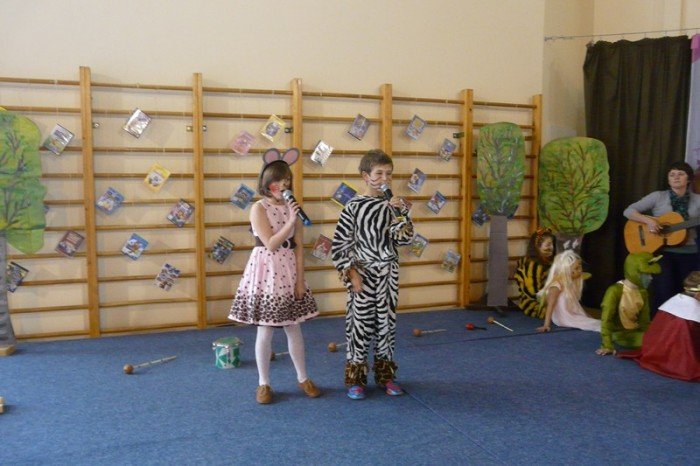 dzieci-ze-szkoy-707-odbyy-podroz-w-kraine-disneya-foto-42804