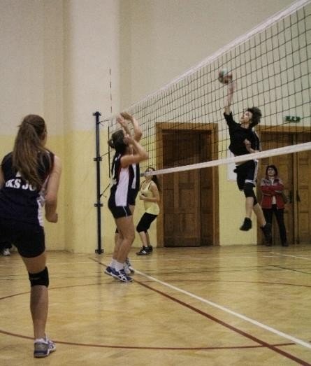 modziezowa-liga-siatkowki-pierwsze-rozstrzygniecia-42809