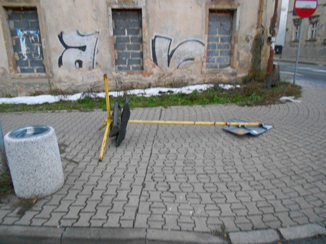 mocno-powiao-suzby-miay-pene-rece-pracy-nowe-foto-42863