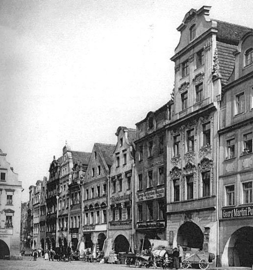 Do wyboru, do koloru. Wejście na Rynek od strony Schildauerstrasse (Konopnickiej)