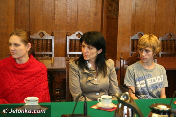 przewodnik-dla-gimnazjalistow-recepta-na-wyludnianie-sie-jeleniej-gory-foto-42967