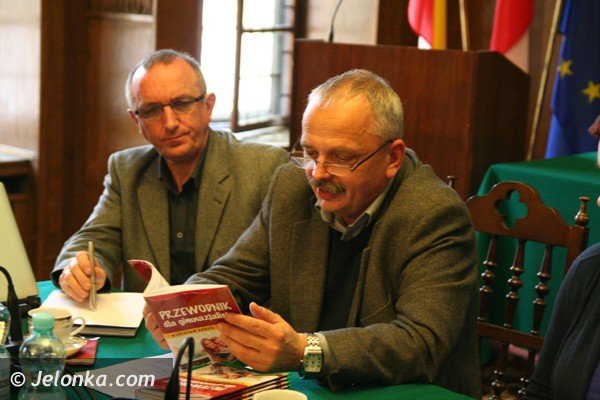 przewodnik-dla-gimnazjalistow-recepta-na-wyludnianie-sie-jeleniej-gory-foto-42967