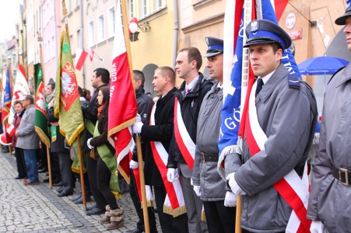 radosne-i-spokojne-obchody-dnia-niepodlegosci-foto-43029