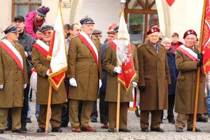 radosne-i-spokojne-obchody-dnia-niepodlegosci-foto-43029