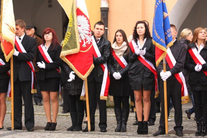 radosne-i-spokojne-obchody-dnia-niepodlegosci-foto-43029