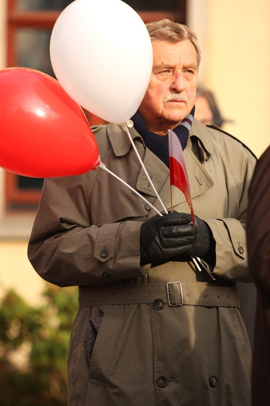 radosne-i-spokojne-obchody-dnia-niepodlegosci-foto-43029