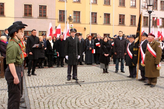 radosne-i-spokojne-obchody-dnia-niepodlegosci-foto-43029