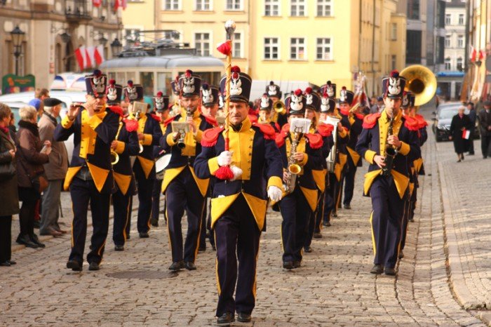 radosne-i-spokojne-obchody-dnia-niepodlegosci-foto-43029