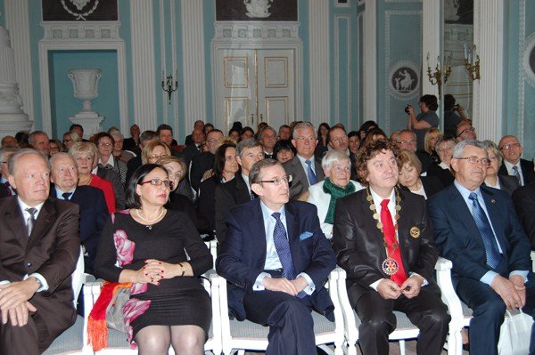 nowy-rotary-club-tym-razem-w-cieplicach-foto-43056