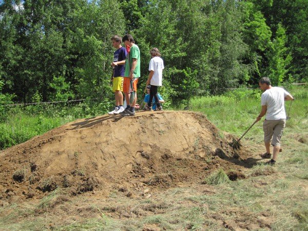 z-gruzu-przy-ul-widok-w-cieplicach-powstanie-dirt-park-foto-43076