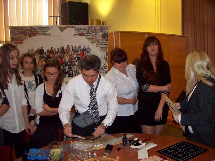 goscie-z-fundacji-goi-goscili-w-ekonomie-przywiezli-sup-pokoju-foto-43078