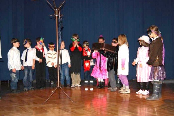 kon-by-sie-usmia-uhonorowany-na-festiwalu-teatralnym-w-kobierzycach-foto-43155