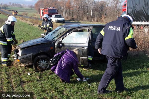 volkswagen-golf-dachowa-miedzy-rybnica-i-stara-kamienica-foto-43202