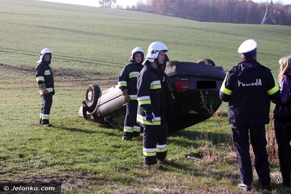 volkswagen-golf-dachowa-miedzy-rybnica-i-stara-kamienica-foto-43202