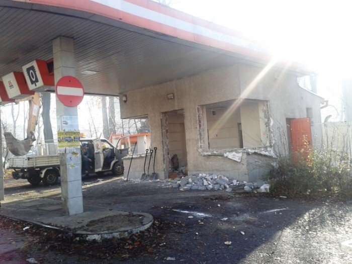 centrum-informacji-nie-bedzie-wyburzono-stacje-benzynowa-przy-al-wojska-polskiego-foto-43306