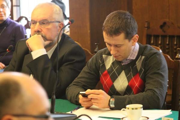 jeleniogorzanie-krzywdzeni-przez-nfz-o-tym-debatowali-miejscy-radni-foto-43325