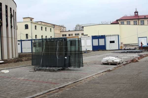 kto-komu-wymowi-czyli-o-tym-ze-obecnie-nie-ma-kto-budowac-term-cieplickich-foto-43344
