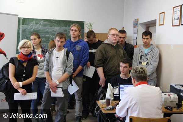 podzielili-sie-krwia-w-elektroniku-foto-43348