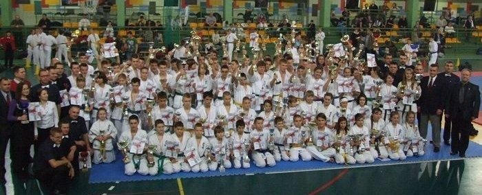 braz-podczas-mistrzostw-polski-karate-shinkyokushinkai-43382