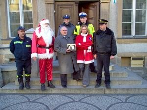 zostan-z-nami-swietym-mikoajem-2005-reportaz-z-cyklu-imprez-4346