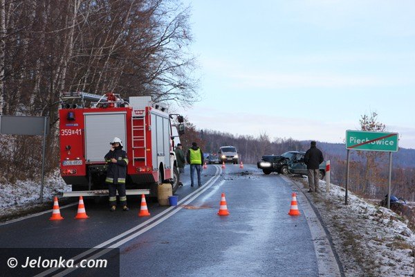 wypadek-w-piechowicach-to-bya-czoowka-foto-43466