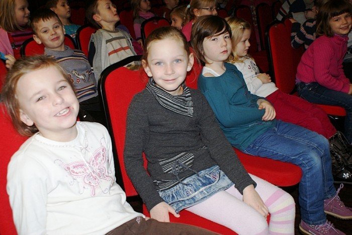mikoaj-z-czarownica-i-wilkiem-dla-sobieszowskich-dzieci-foto-43508