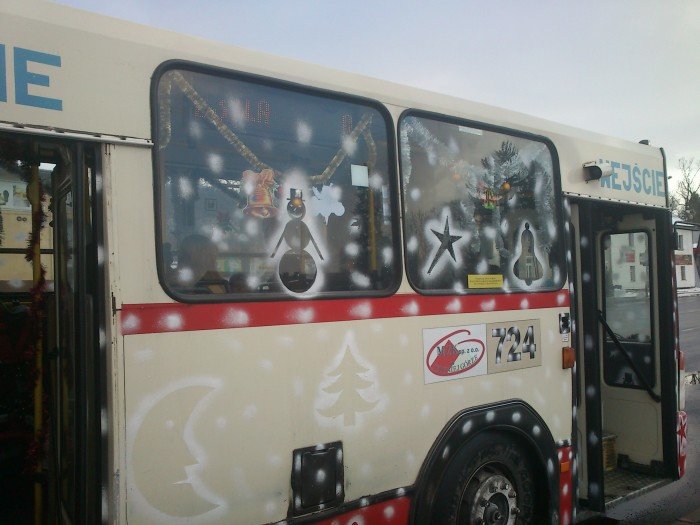 czytelnicy-mikoajkowy-autobus-to-swietny-pomys-brawo-foto-43526