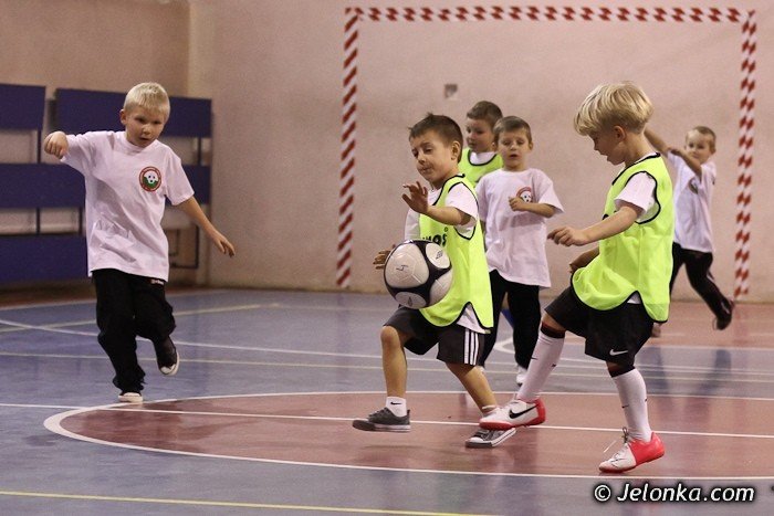 swiety-mikoaj-odwiedzi-pikarskie-przedszkole-foto-43535