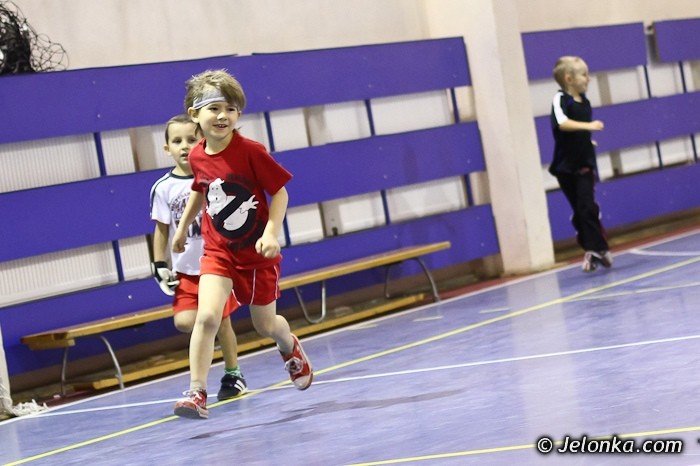 swiety-mikoaj-odwiedzi-pikarskie-przedszkole-foto-43535