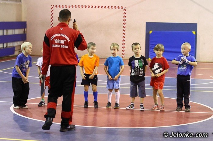 swiety-mikoaj-odwiedzi-pikarskie-przedszkole-foto-43535