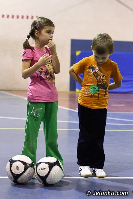 swiety-mikoaj-odwiedzi-pikarskie-przedszkole-foto-43535