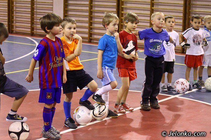 swiety-mikoaj-odwiedzi-pikarskie-przedszkole-foto-43535
