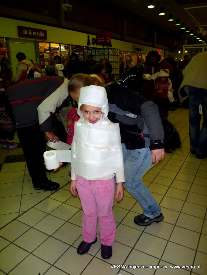 echo-sw-mikoaja-w-centrum-handlowym-foto-43542