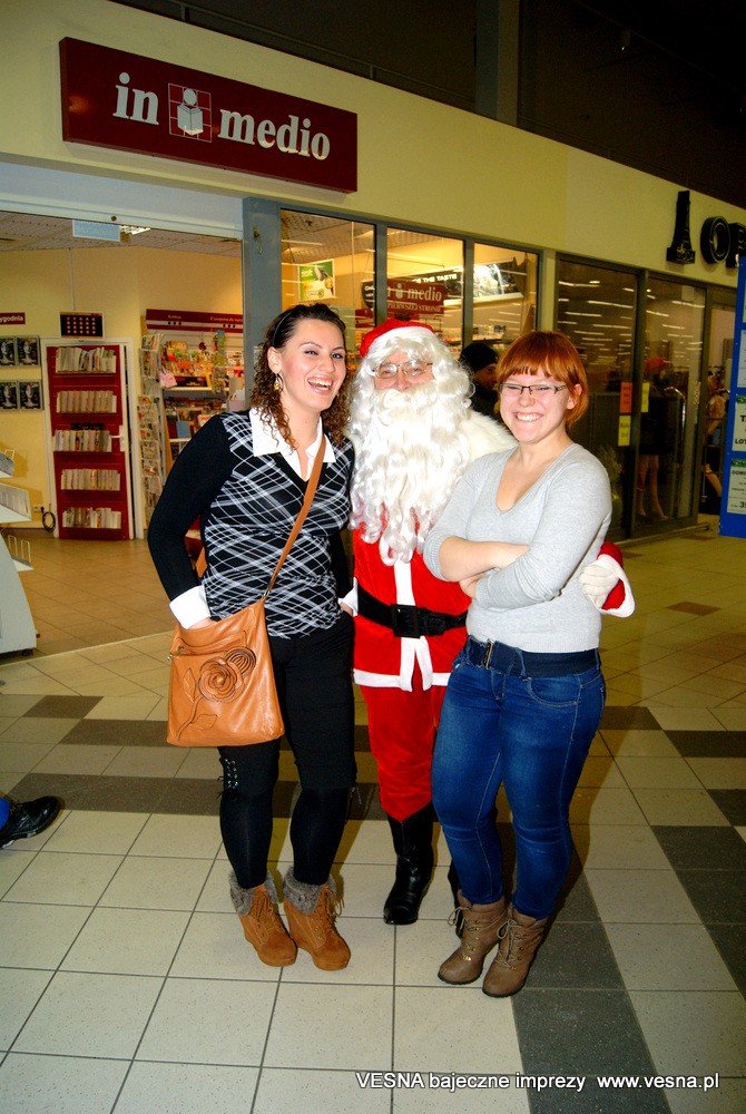 echo-sw-mikoaja-w-centrum-handlowym-foto-43542