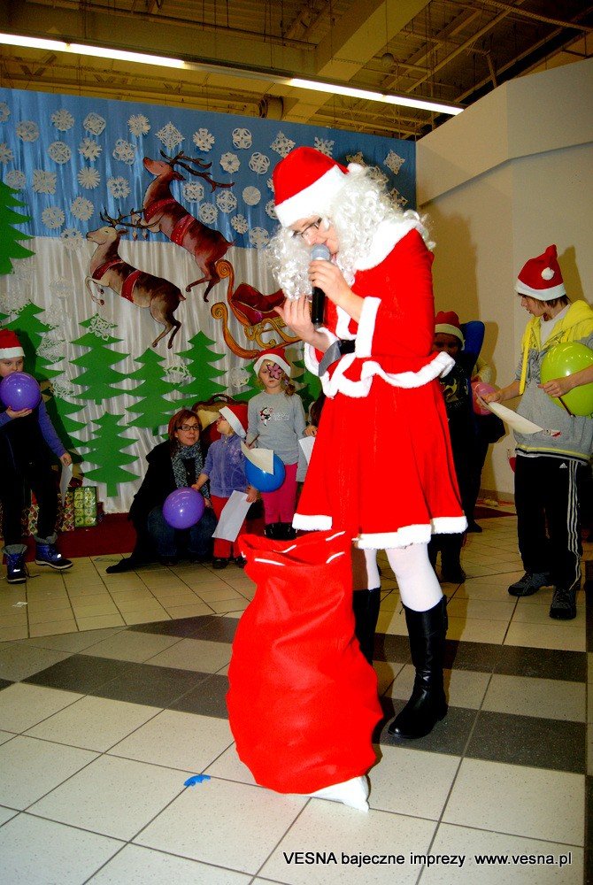 echo-sw-mikoaja-w-centrum-handlowym-foto-43542