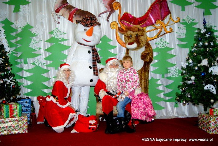 echo-sw-mikoaja-w-centrum-handlowym-foto-43542