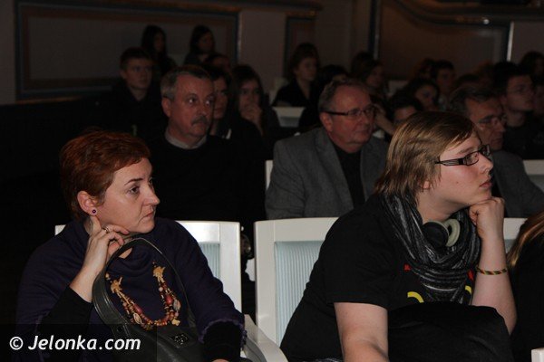 uczniowie-norwida-pytali-jozefa-piniora-o-80-milionow-foto-43609