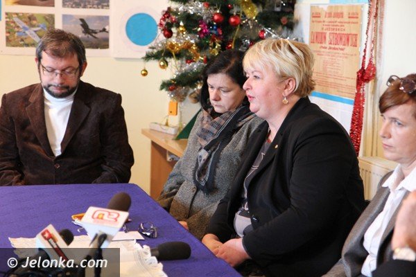 jak-uleczyc-suzbe-zdrowia-o-tym-wczorajsza-debata-w-jeleniej-gorze-foto-43627