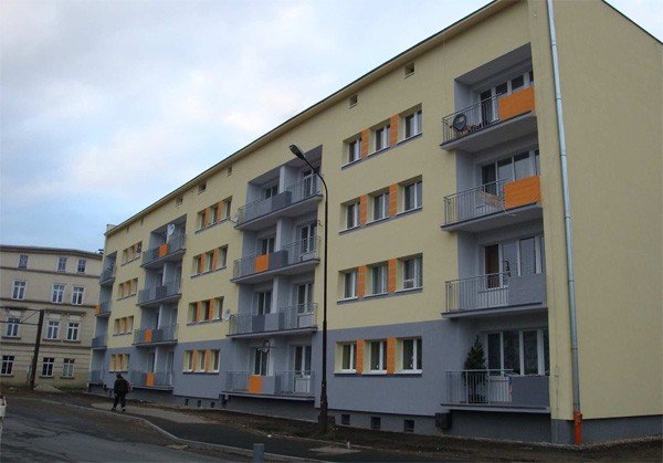 wyremontowany-budynek-na-osiedlu-robotniczym-prezentem-na-swieta-43675
