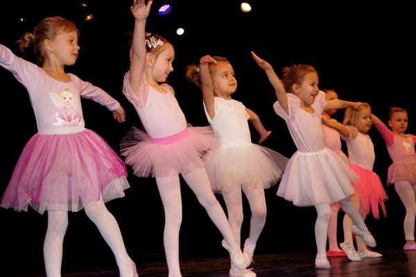 uczniowie-dance-studio-emotion-pokazali-jak-wiele-potrafia-foto-43698