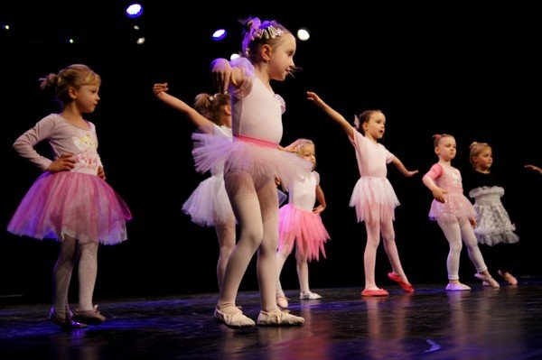 uczniowie-dance-studio-emotion-pokazali-jak-wiele-potrafia-foto-43698