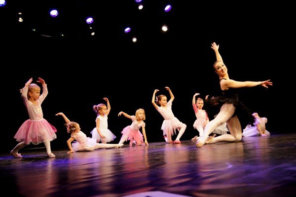 uczniowie-dance-studio-emotion-pokazali-jak-wiele-potrafia-foto-43698