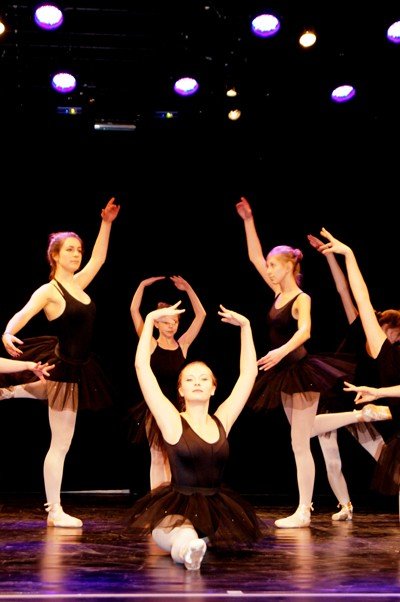 uczniowie-dance-studio-emotion-pokazali-jak-wiele-potrafia-foto-43698