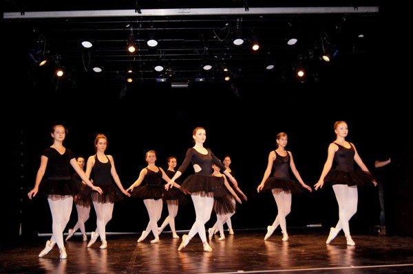 uczniowie-dance-studio-emotion-pokazali-jak-wiele-potrafia-foto-43698