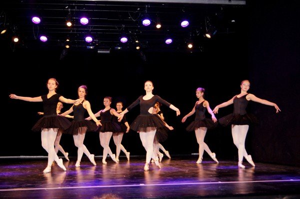 uczniowie-dance-studio-emotion-pokazali-jak-wiele-potrafia-foto-43698
