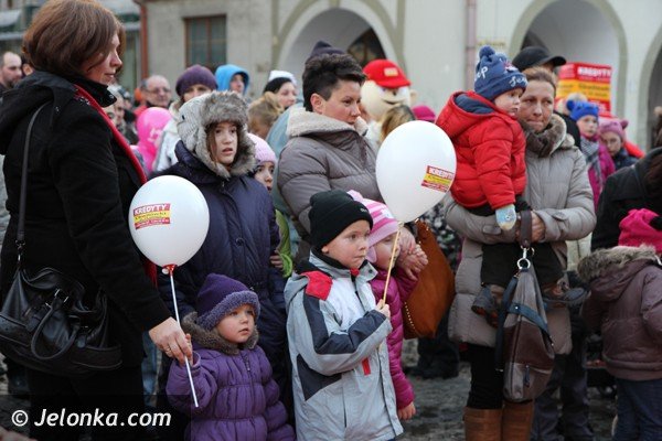 na-jeleniogorski-rynek-przyby-sw-mikoaj-foto-43703