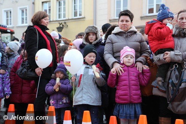 na-jeleniogorski-rynek-przyby-sw-mikoaj-foto-43703