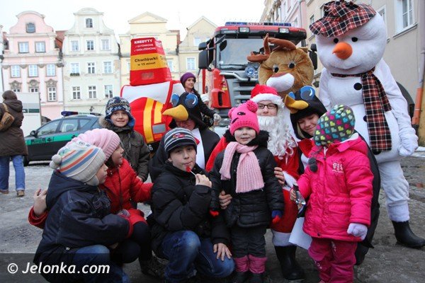 na-jeleniogorski-rynek-przyby-sw-mikoaj-foto-43703